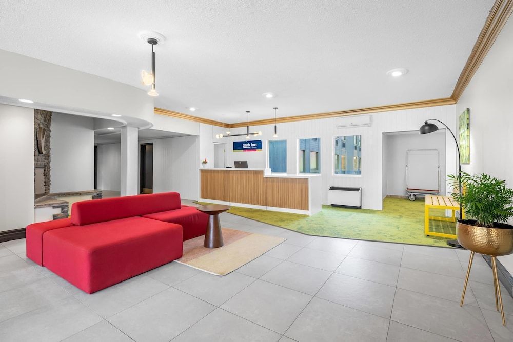 Park Inn by Radisson, Sydney 2