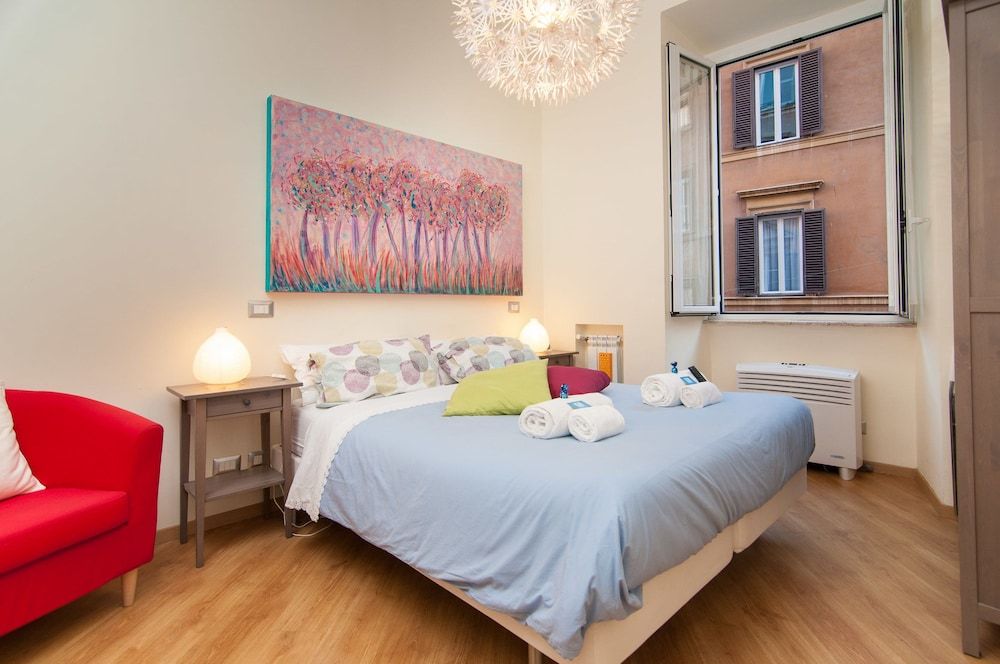 Bye Bye Roma Pantheon Suite 2