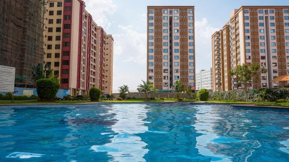 Park Heights by Edmor Suites 1