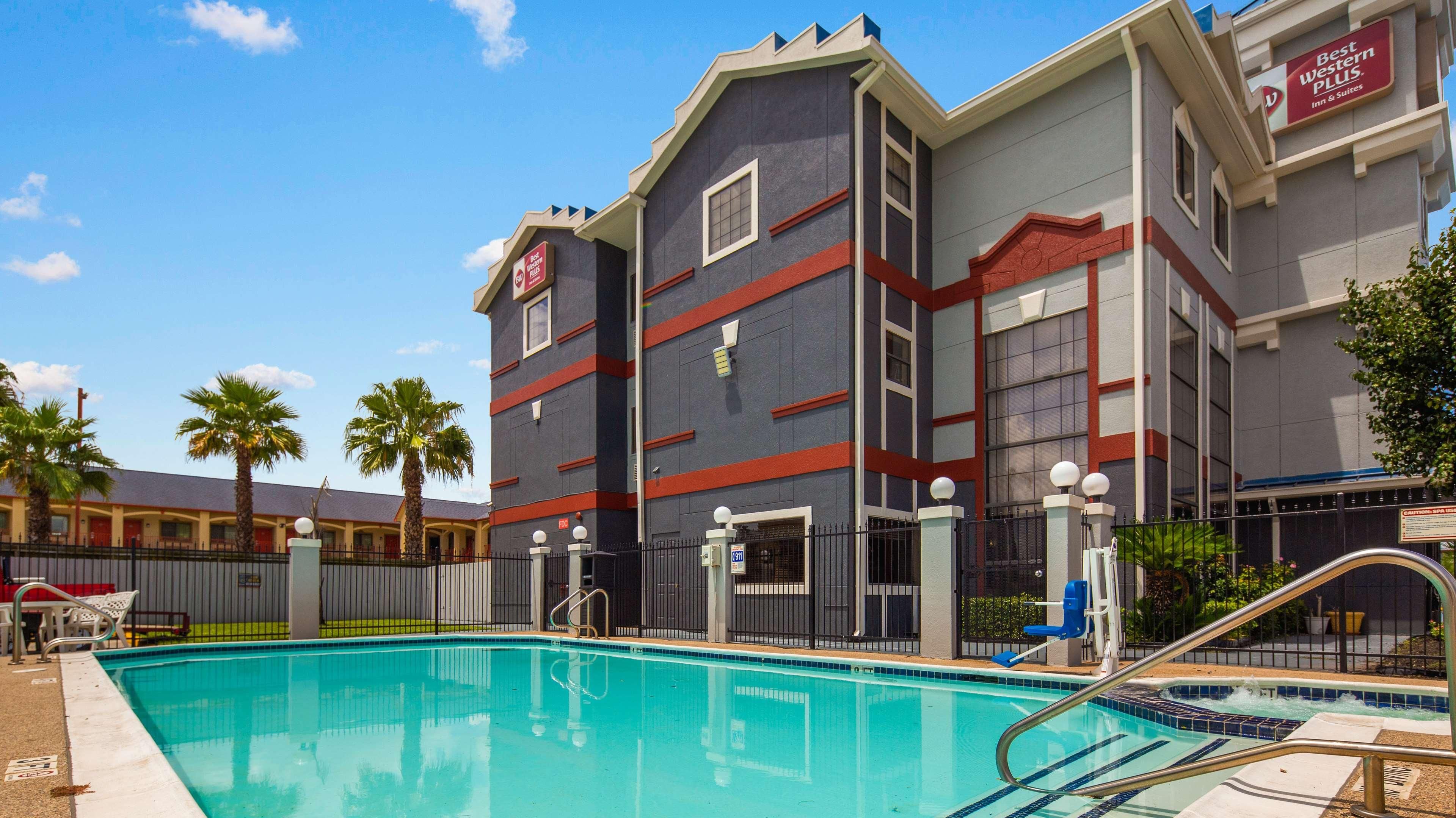 Best Western Plus Northwest Inn & Suites 1