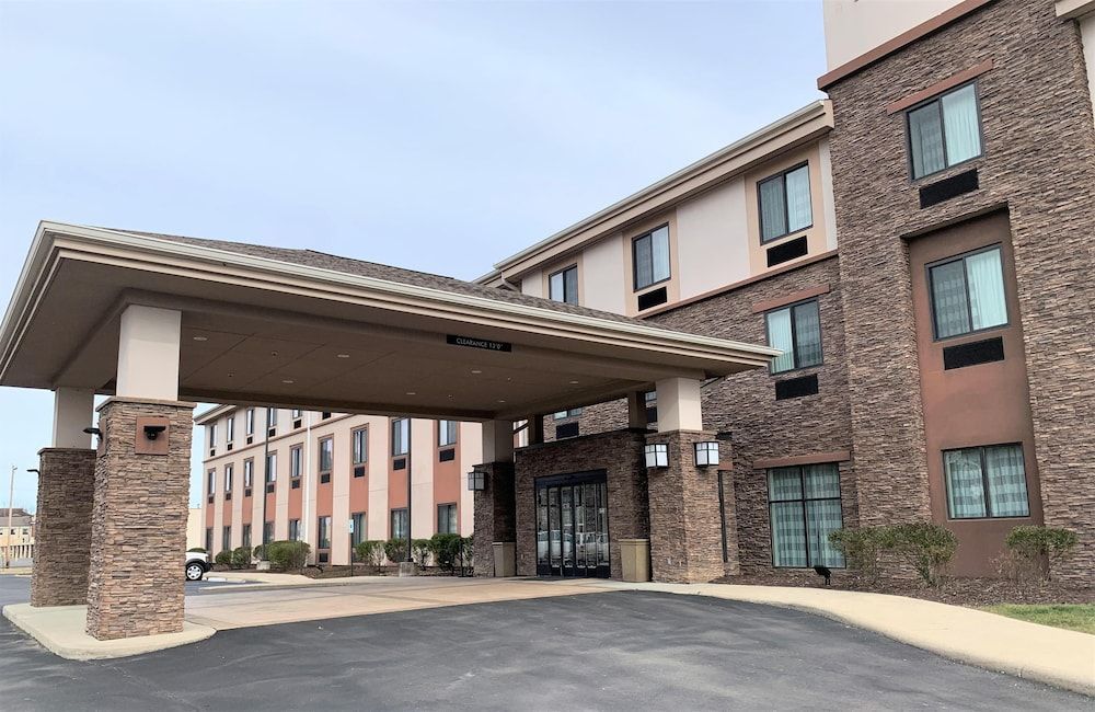 SureStay by Best Western Cambridge 1
