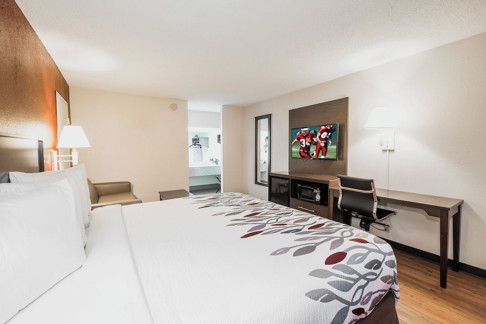 Red Roof Inn Walterboro 1