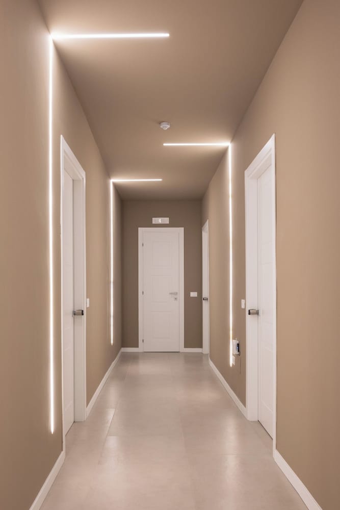 Luxury Station Suite 2