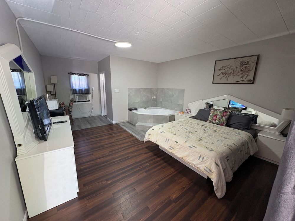 Advance Inn 1