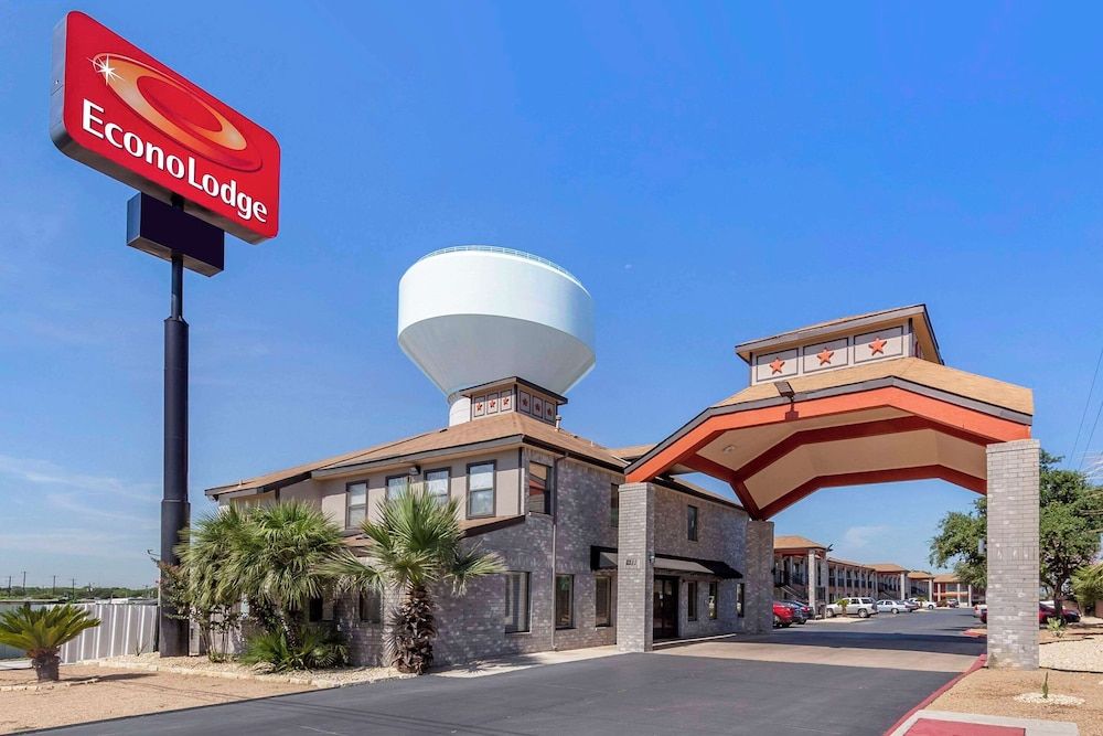 Econo Lodge Near Lackland Air Force Base-SeaWorld 1