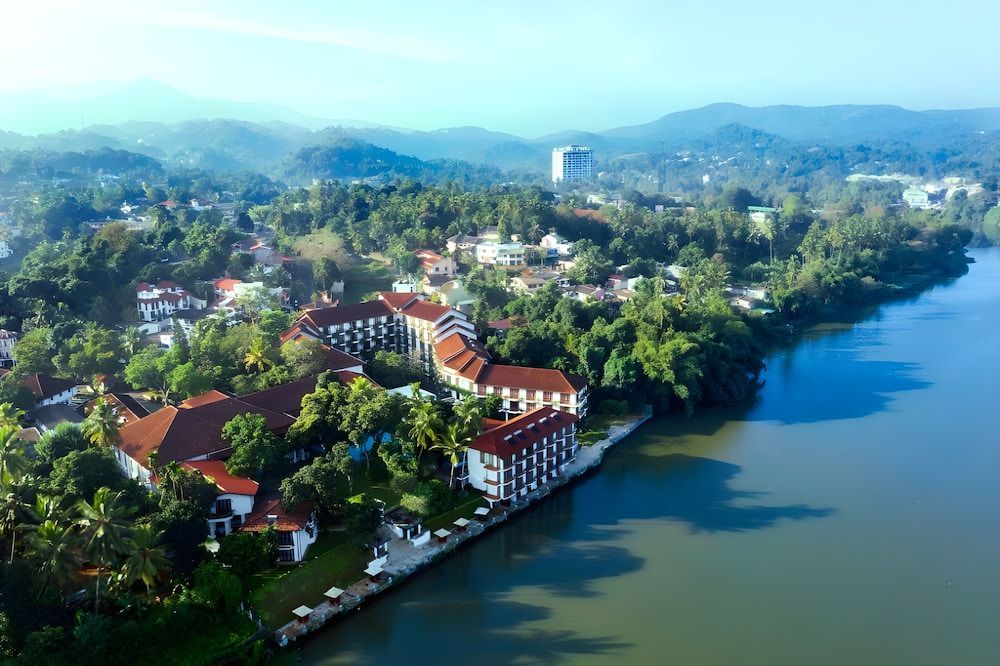 Mahaweli Reach Hotel 1