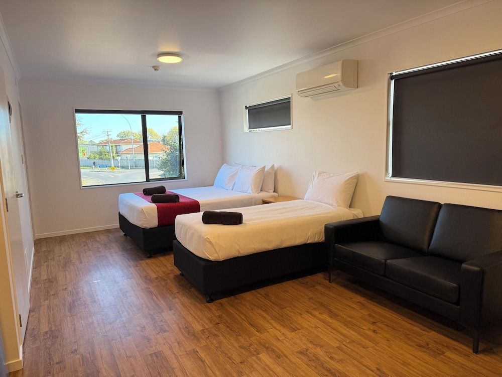 Uni Motel 1