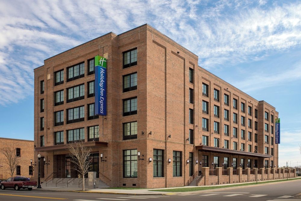 Holiday Inn Express PENSACOLA DOWNTOWN by IHG 1