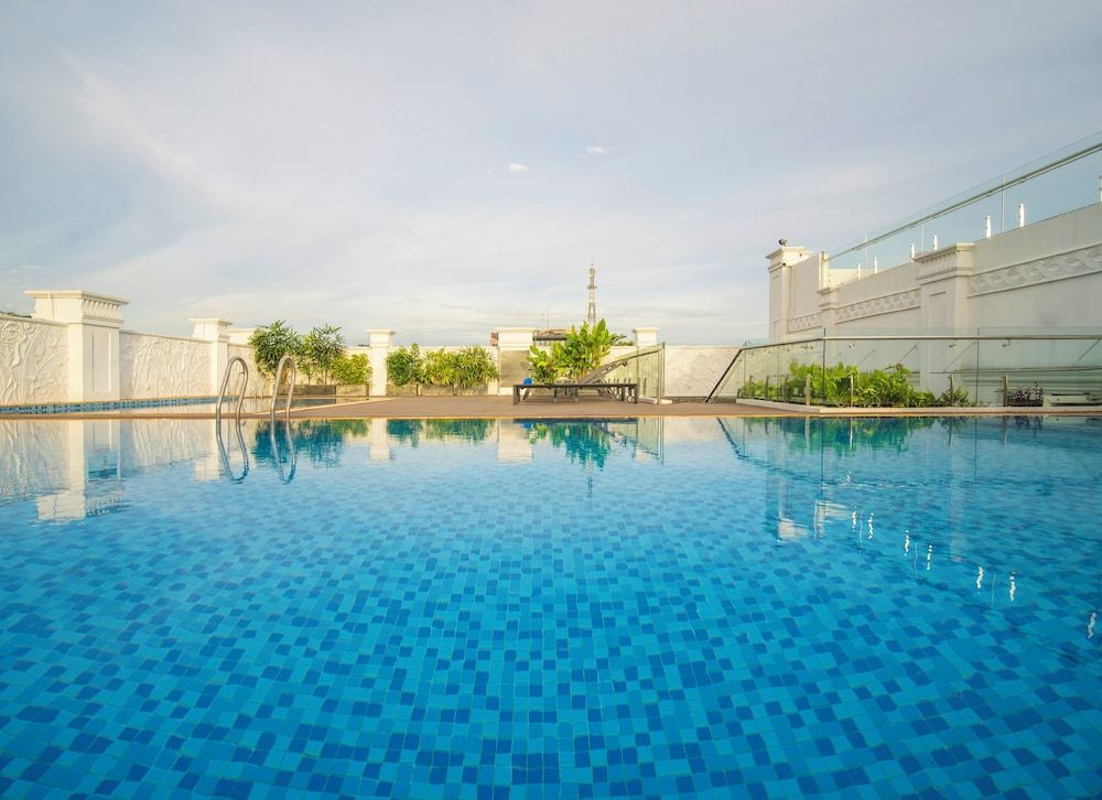 T-Ritz Saigon Hotel & Apartment 1