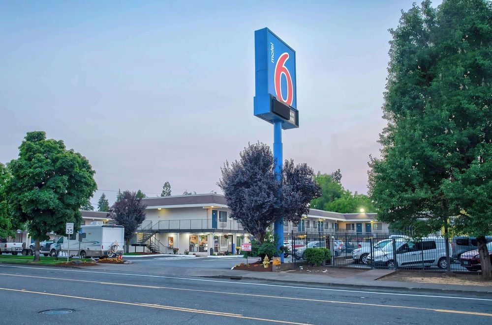 Motel 6 Salem, OR 1