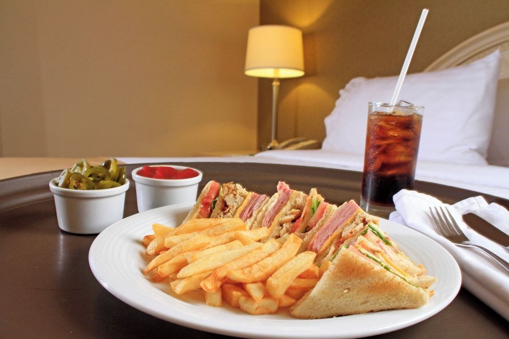 Holiday Inn MONCLOVA by IHG 1