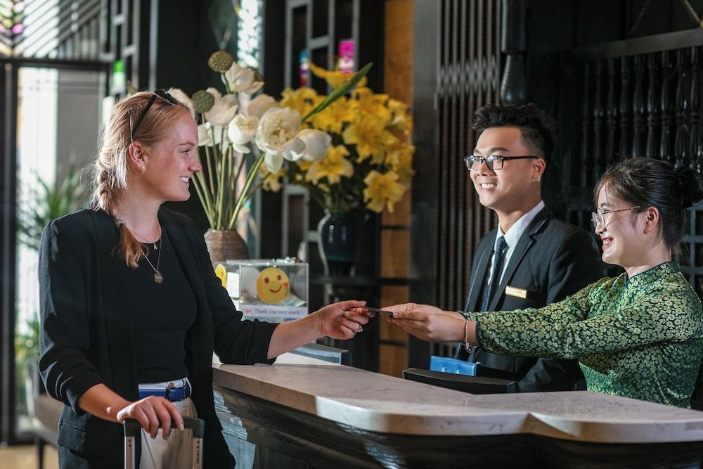 Scent Premium Hotel and Sky Bar 2
