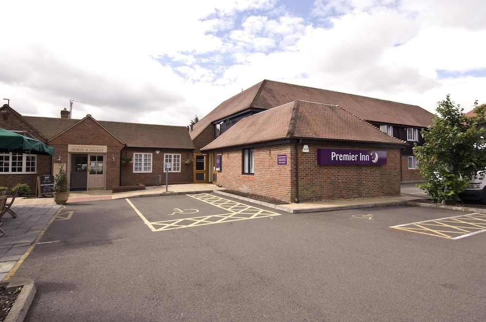 Premier Inn Aylesbury 1