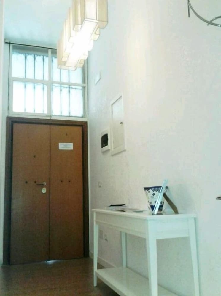 Julius Caesar Home 2