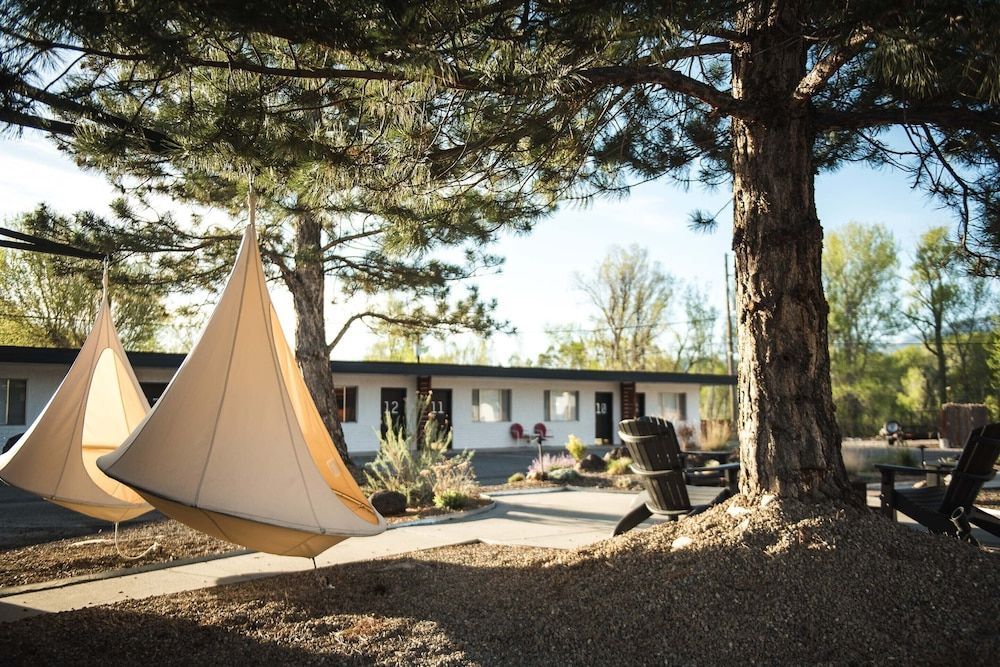 Amigo Motor Lodge 1