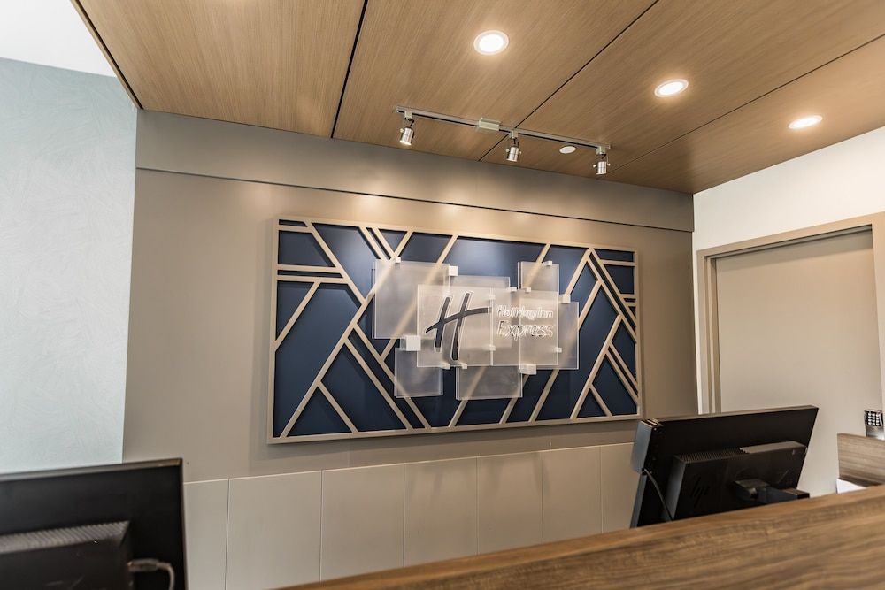 Holiday Inn Express TORONTO-NORTH YORK by IHG 2