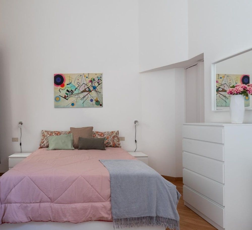 Lungarini Apartment - Historic Kalsa 2