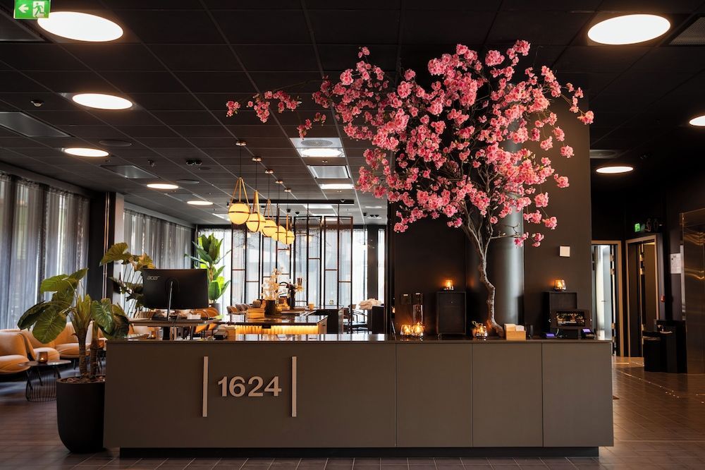 Home Hotel 1624 2