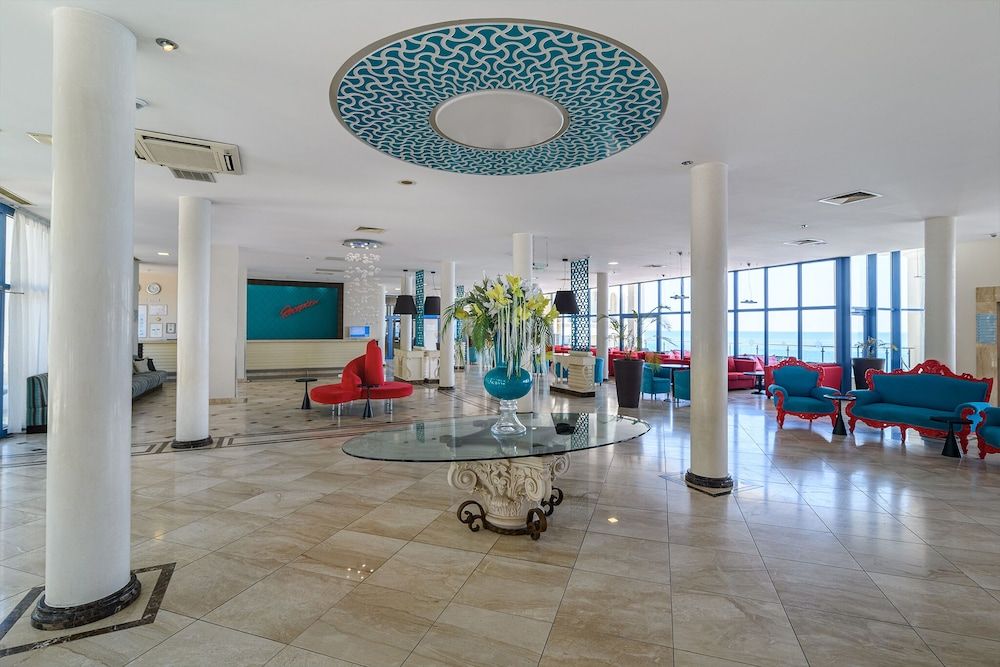 Azalia Beach Hotel Balneo & SPA 1