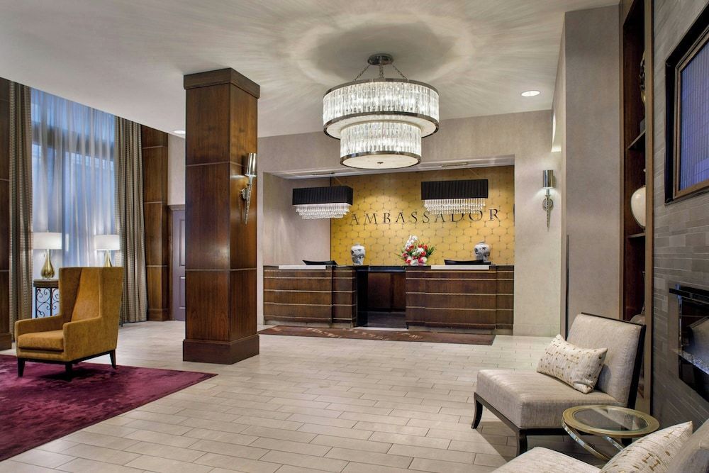 Ambassador Hotel Wichita, Autograph Collection 1