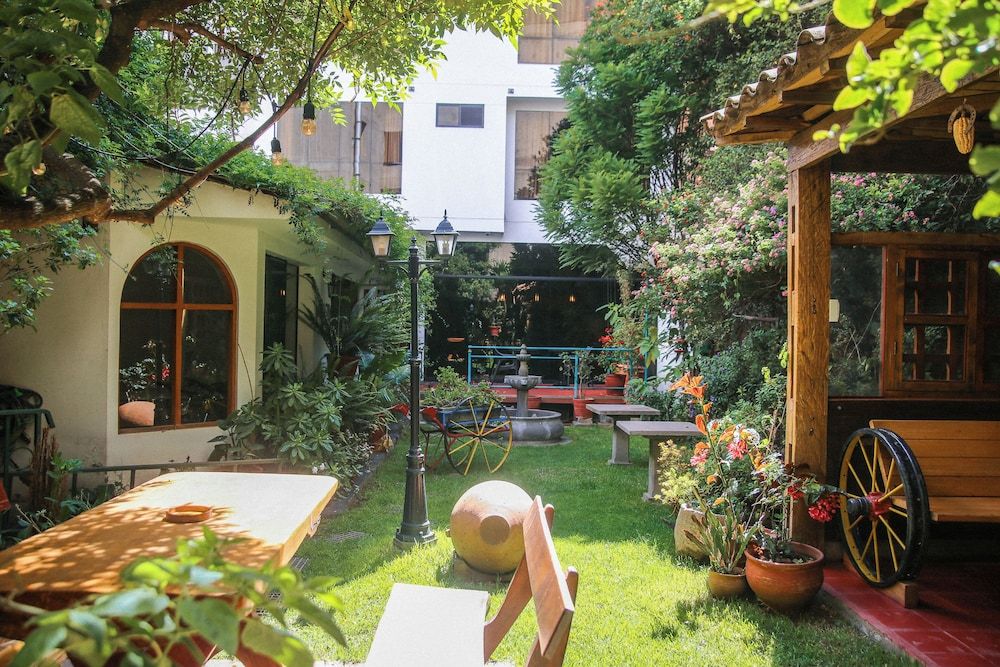 Illas Inn 1
