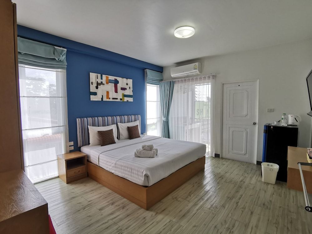 Shyne Place 1