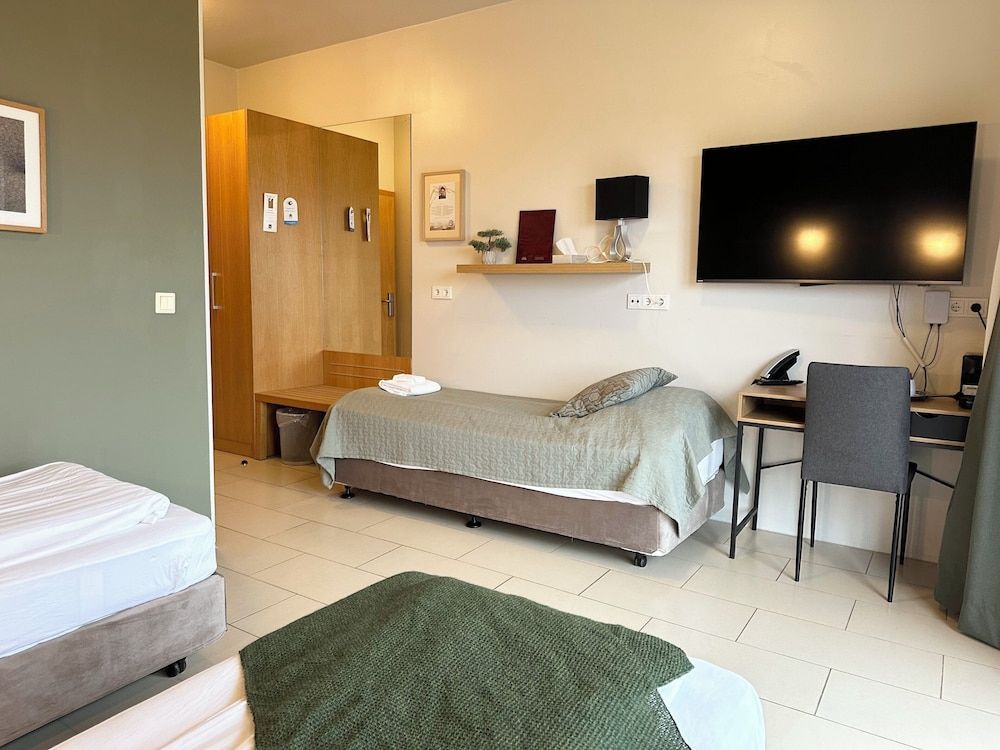 Hotel Laki 2