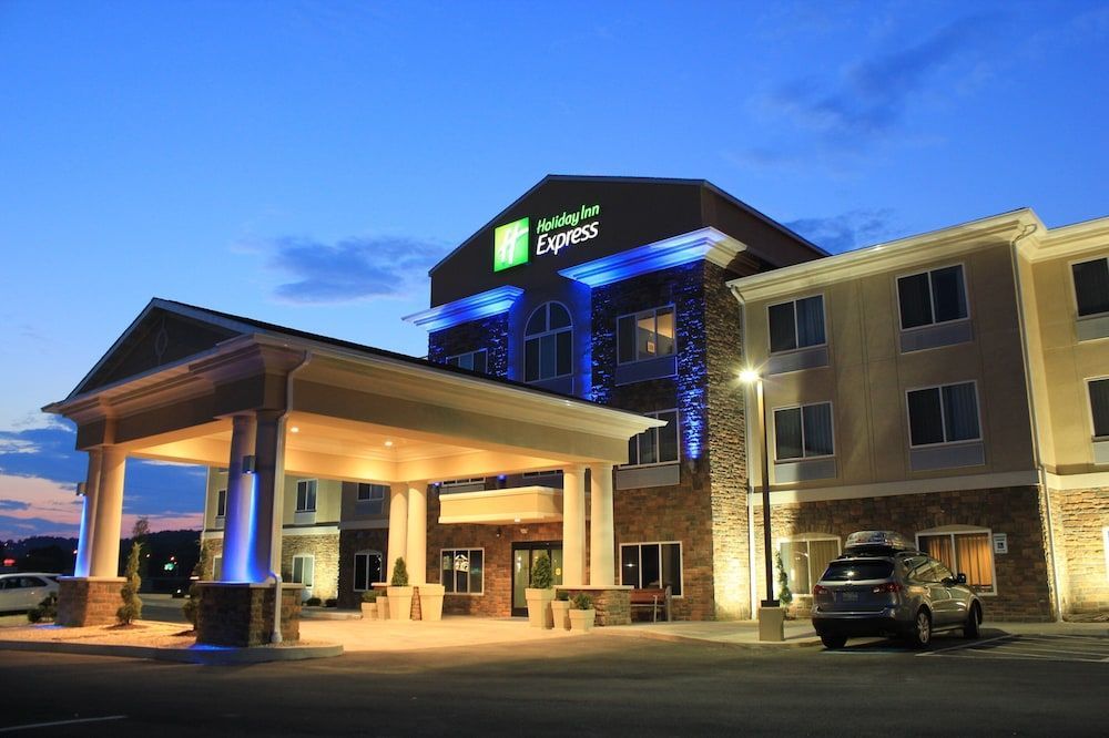Holiday Inn Express & Suites BELLE VERNON by IHG 1
