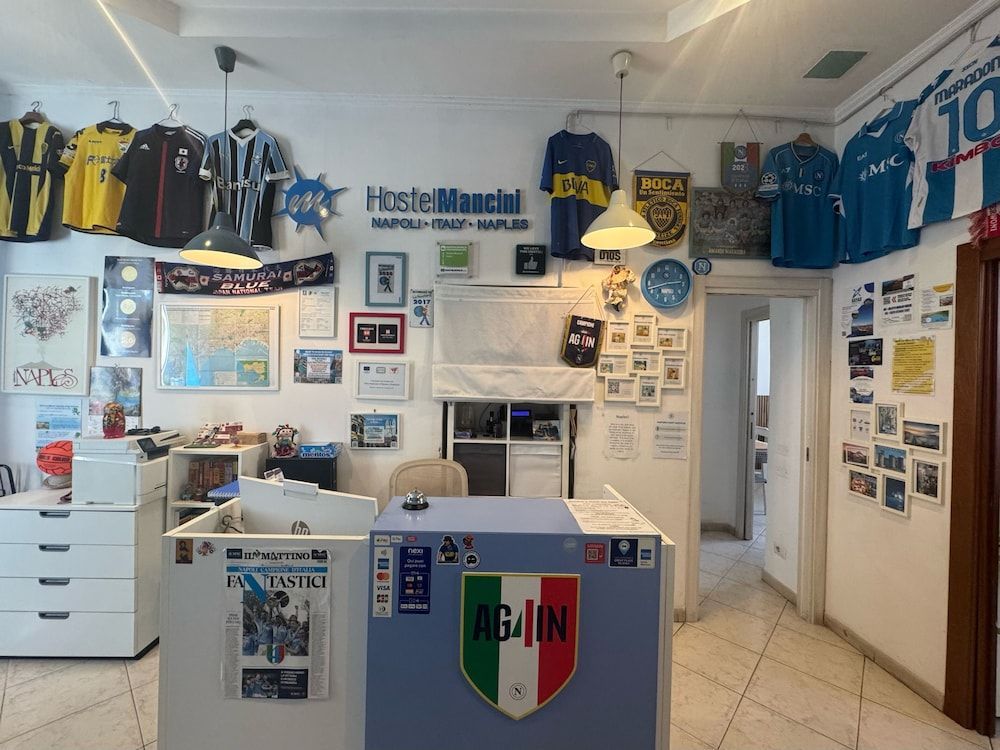 Hostel Mancini Naples 1