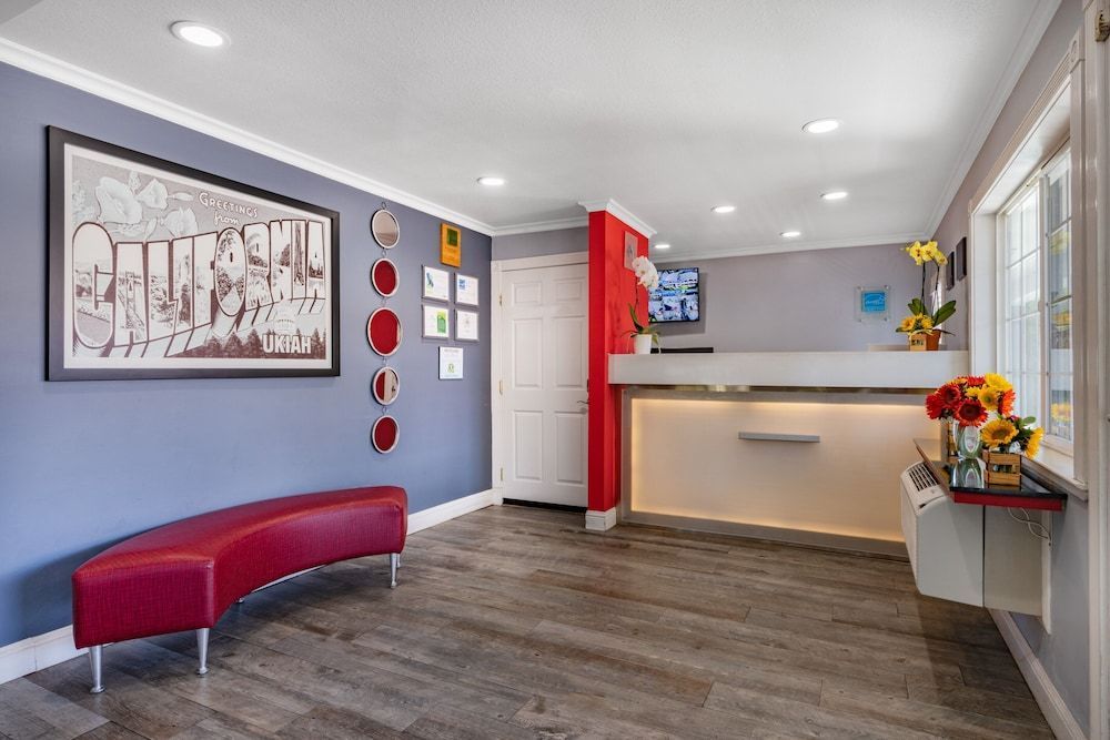 The Orchard Hotel Ukiah Wine Country Free Breakfast, Pool, & Hot Tub 2