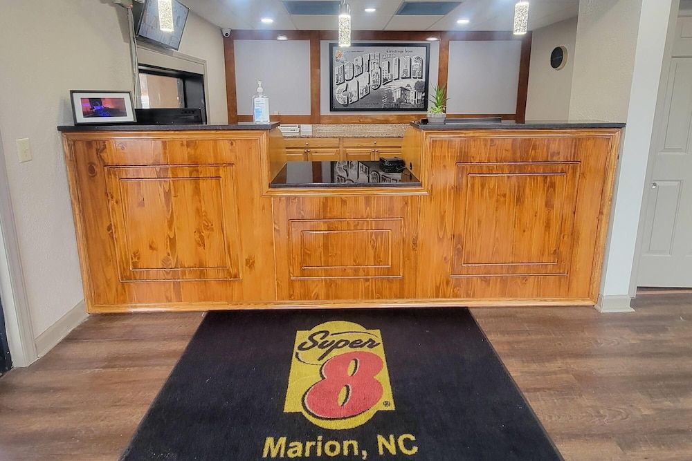 Super 8 by Wyndham Marion NC 2