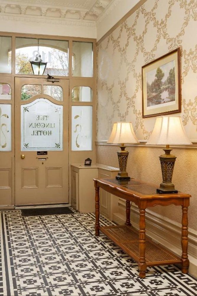 Lincoln House Private Hotel 2