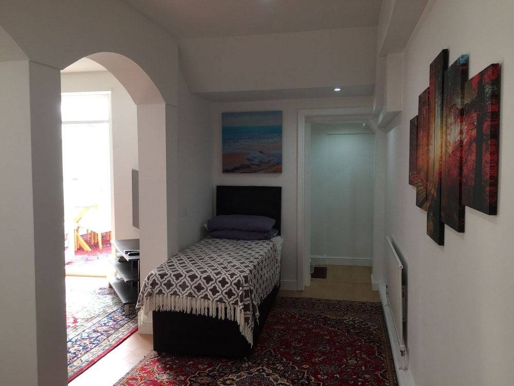Luxurious Apartment in Kensington & Chelsea 2