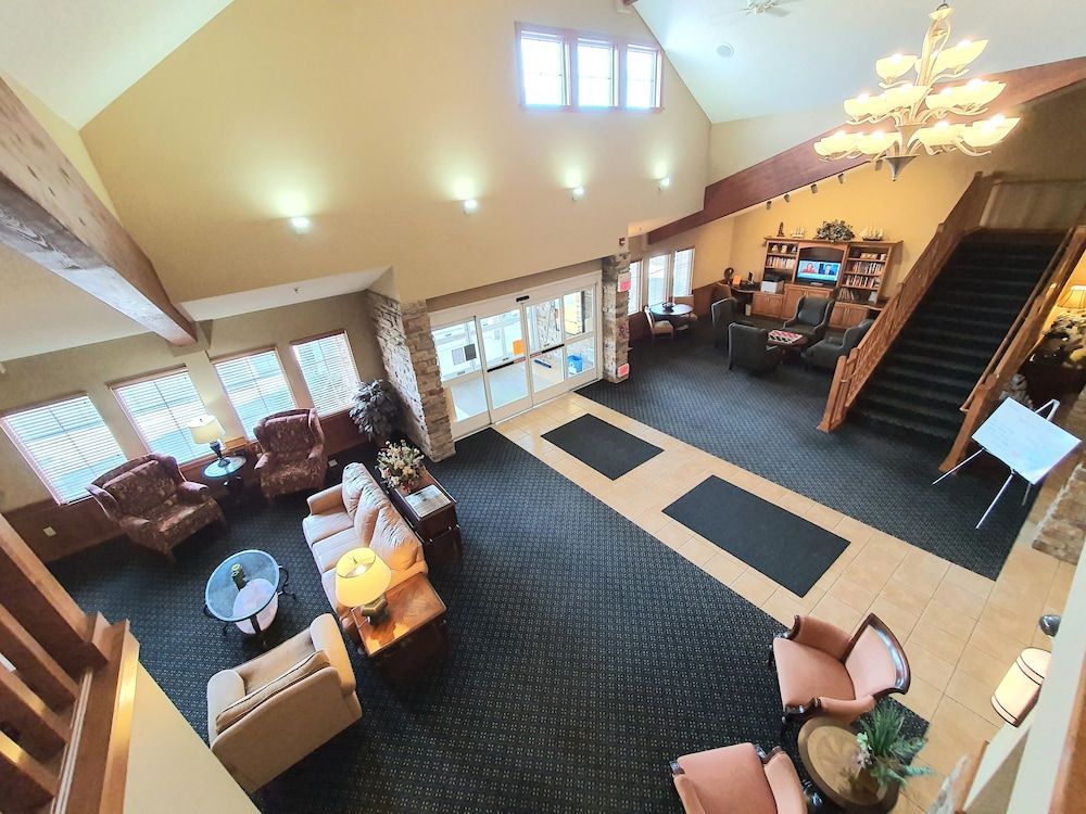 AmeriVu Inn and Suites - Waconia 2