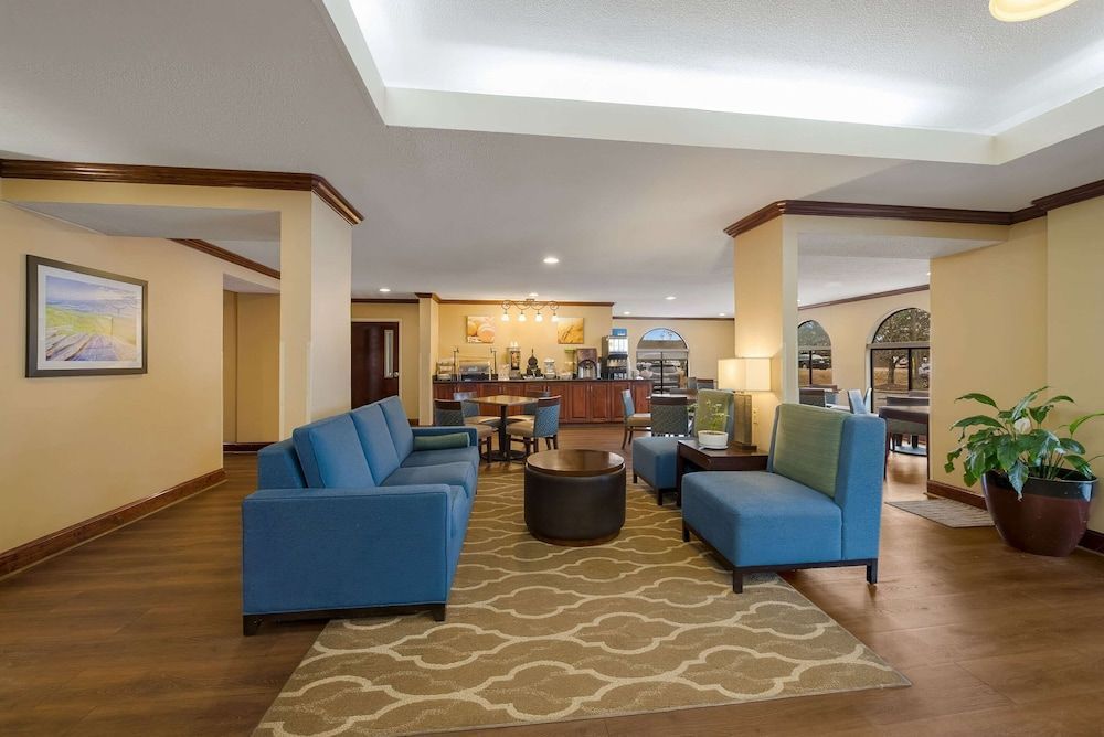 Comfort Inn Fayetteville I-95 2