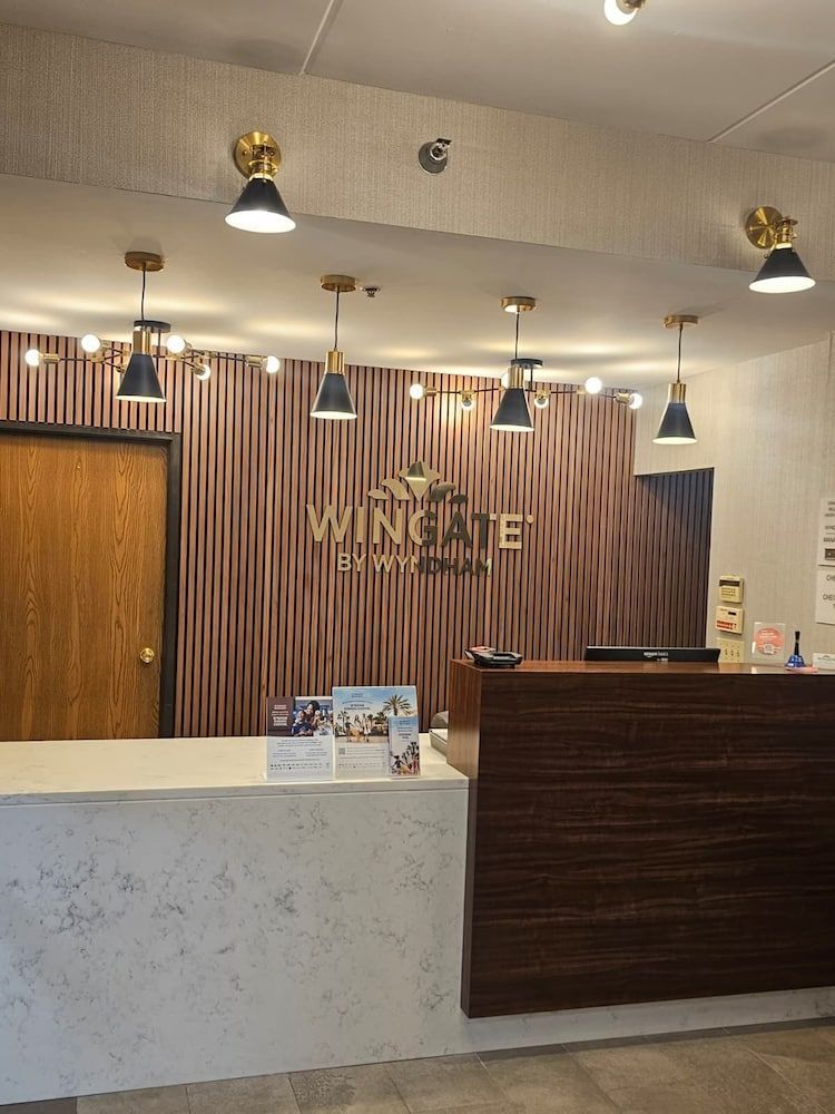 Wingate by Wyndham Pittsburgh West Mifflin 2