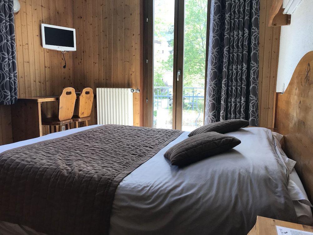 Hotel des Lacs 2