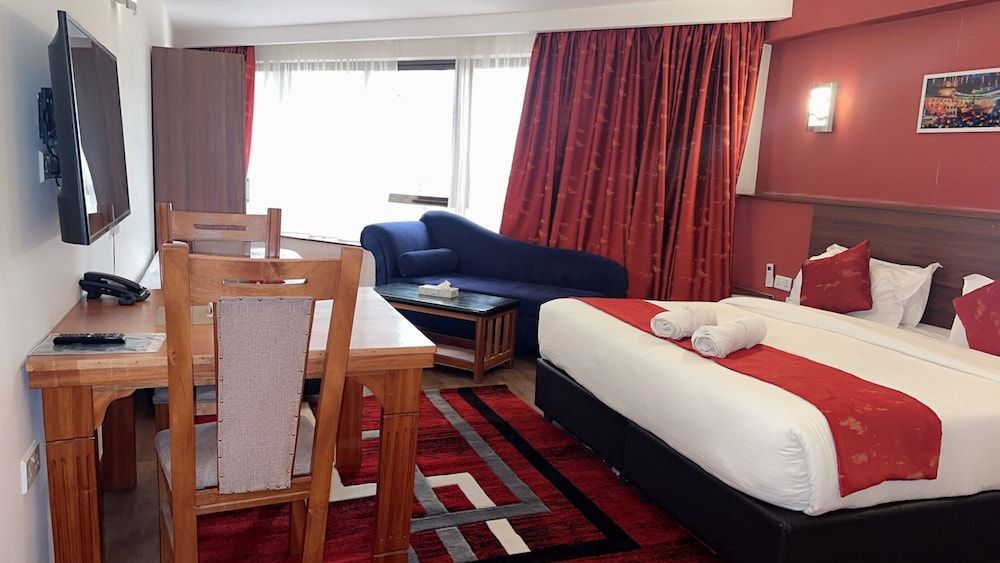 The Crossroads Hotel, Westlands 1