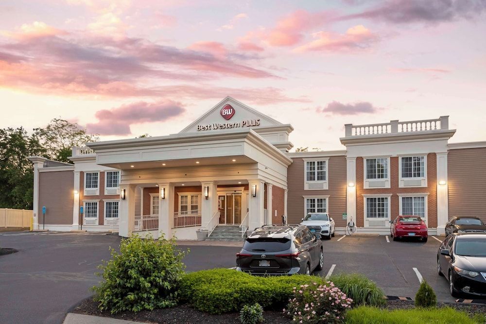 Best Western Plus Fairfield Hotel 1
