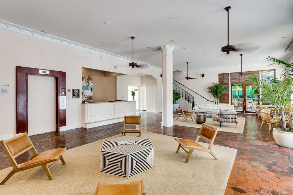 Clinton Hotel South Beach 2