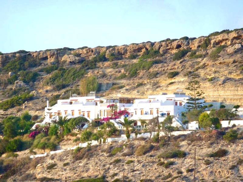 SUNSET HOTEL & STUDIOS 1