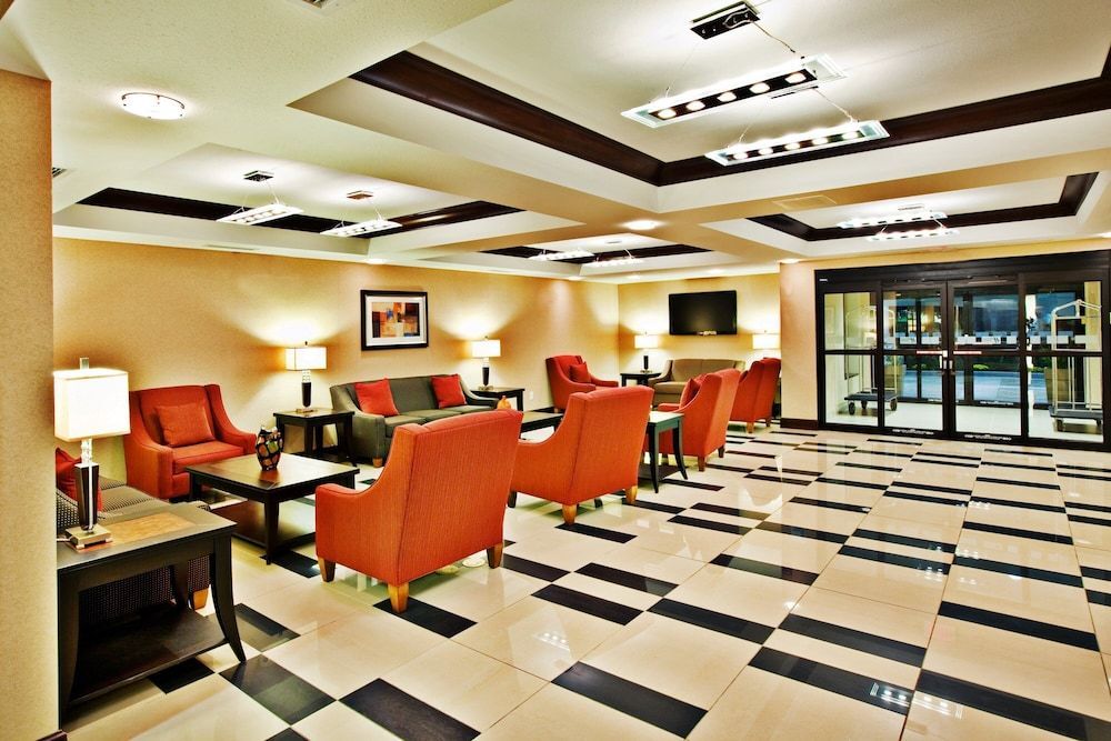 Holiday Inn Express & Suites CRAWFORDSVILLE by IHG 2