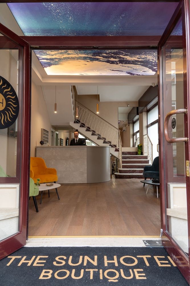 THE SUN HOTEL BOUTIQUE NAPOLI 2