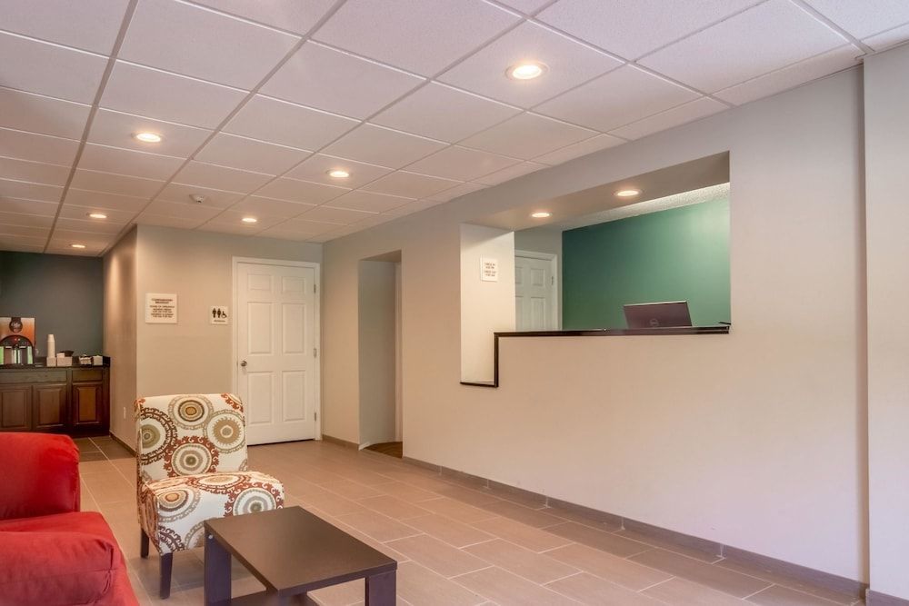 Econo Lodge East Ridge 2
