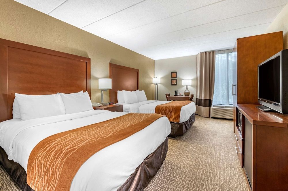 Comfort Inn Cincinnati Northeast 1