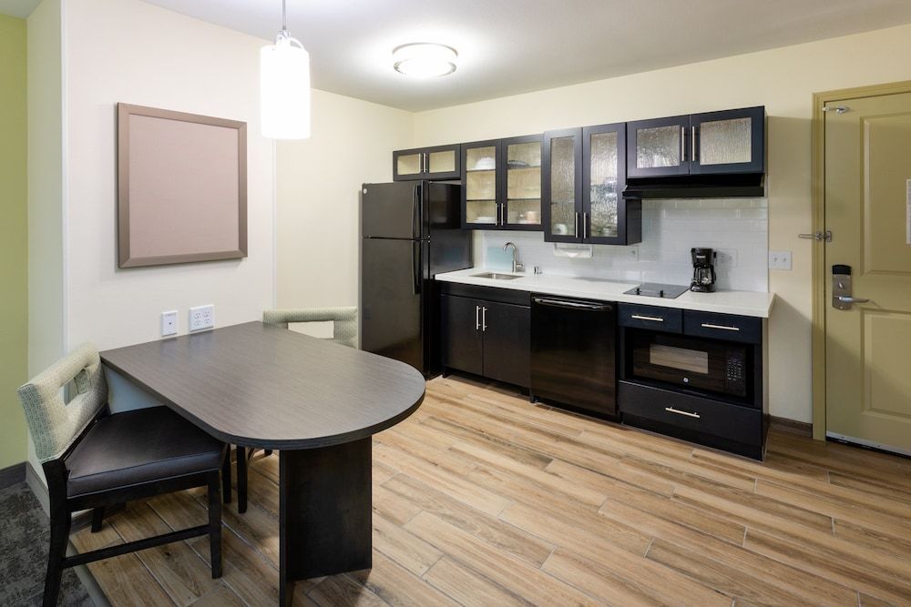 Candlewood Suites ROCHESTER MAYO CLINIC AREA by IHG 2
