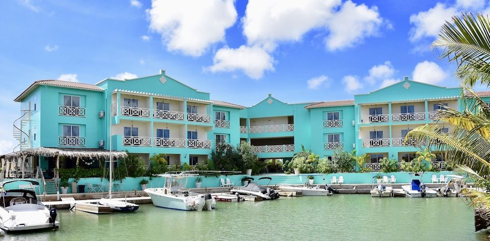 Ocean Breeze Boutique Hotel & Marina 1