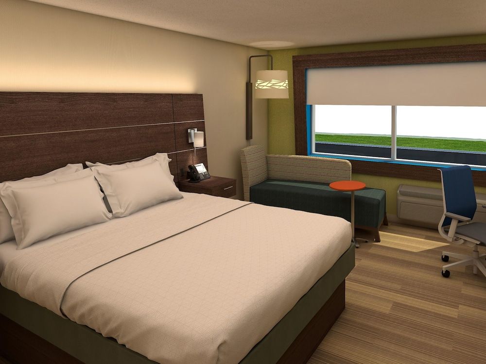 Holiday Inn Express & Suites DECATUR by IHG 2