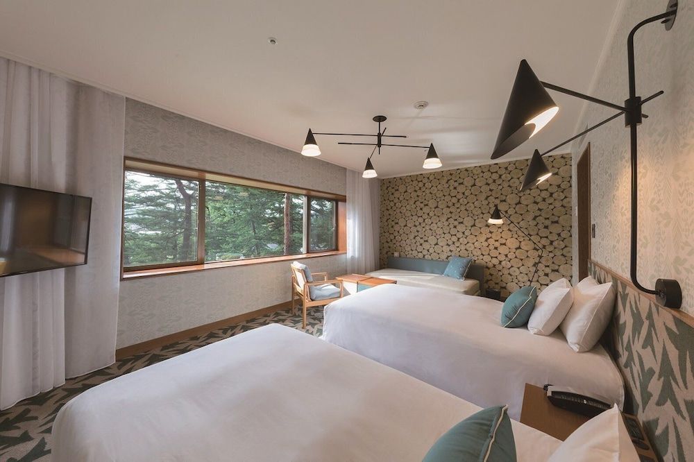 Karuizawa Prince Hotel East 1
