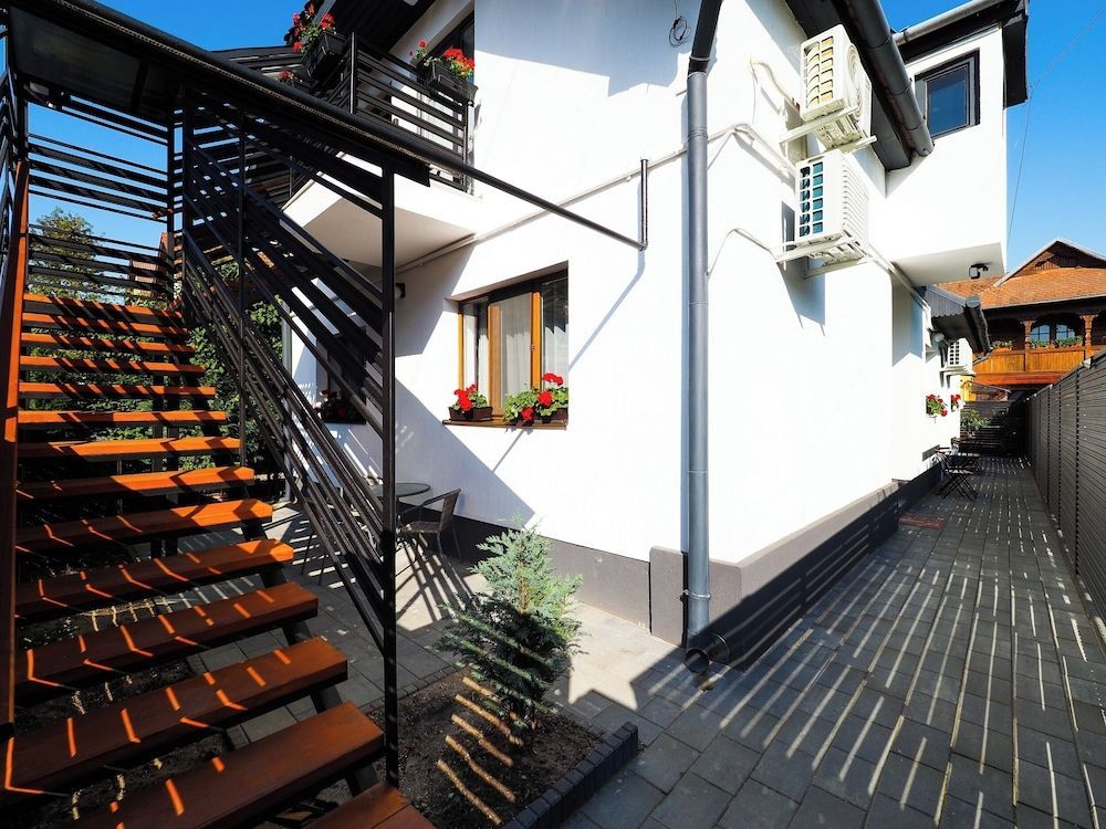 Ben Apartments Near City Center 1